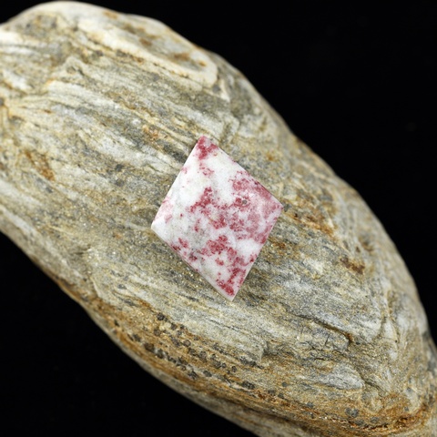 Cinnamon Stone Diamond Cabochon