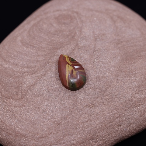 Red Green Blanket Cabochon